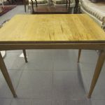 680 1736 LAMP TABLE